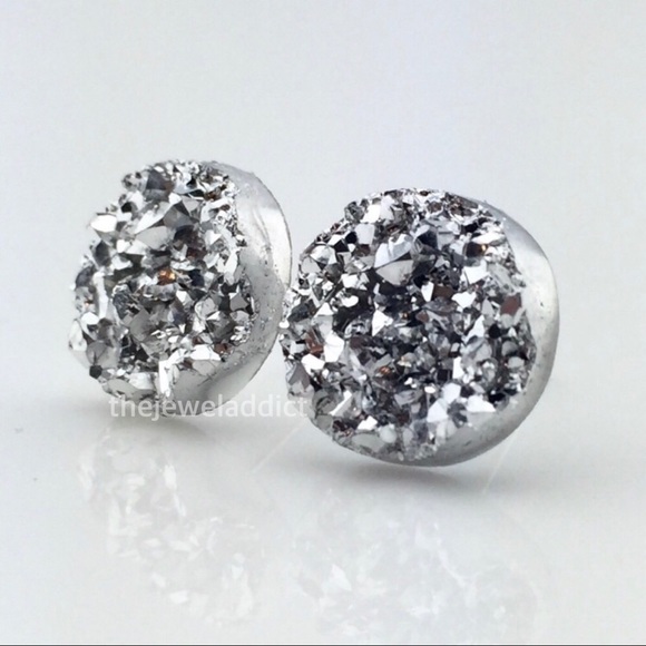 3 for 15🎀chunky silver metallic Drusy style studs - Picture 2 of 8